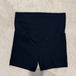 Old Navy Black High-Rise Bike Shorts